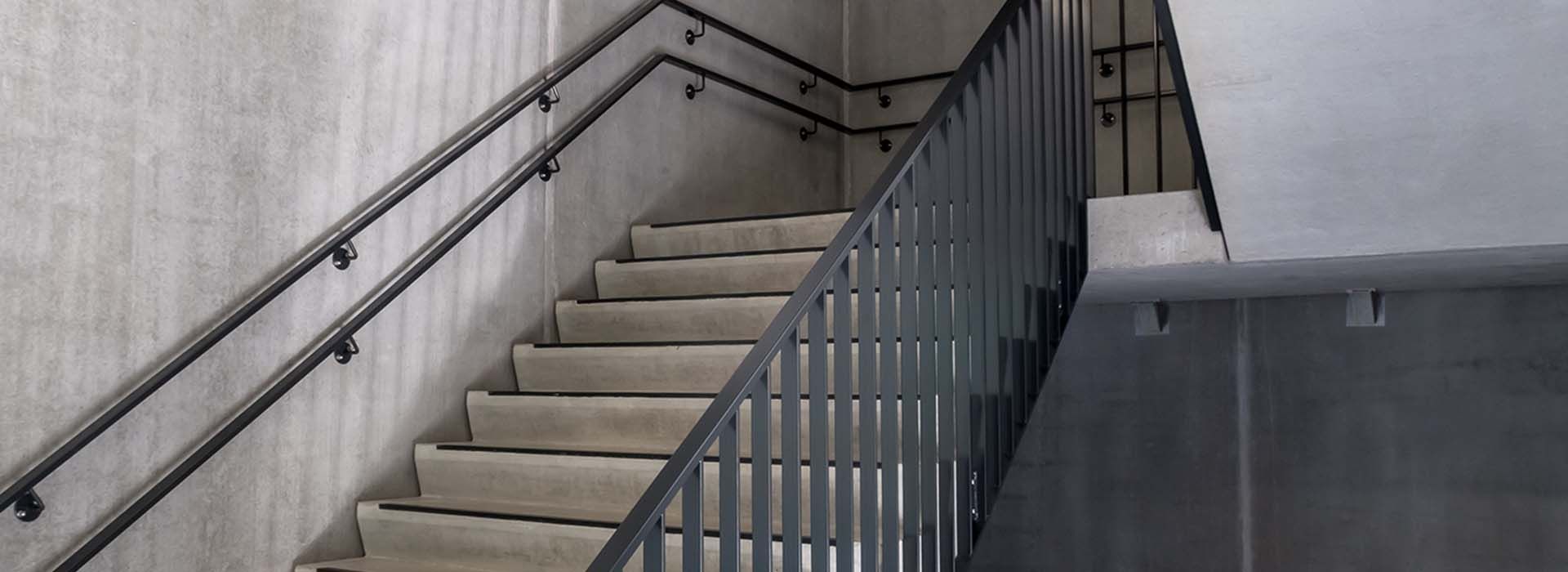 Image of Rapid-Lok Ultimate M supporting a staircase